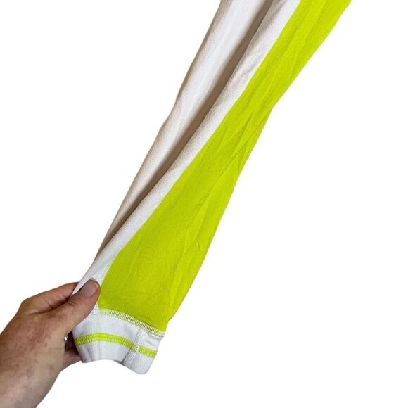 Lululemon Mens Athletic Jacket Lime Green White Size‎ Medium Active Outdoorwear - Picture 7 of 7